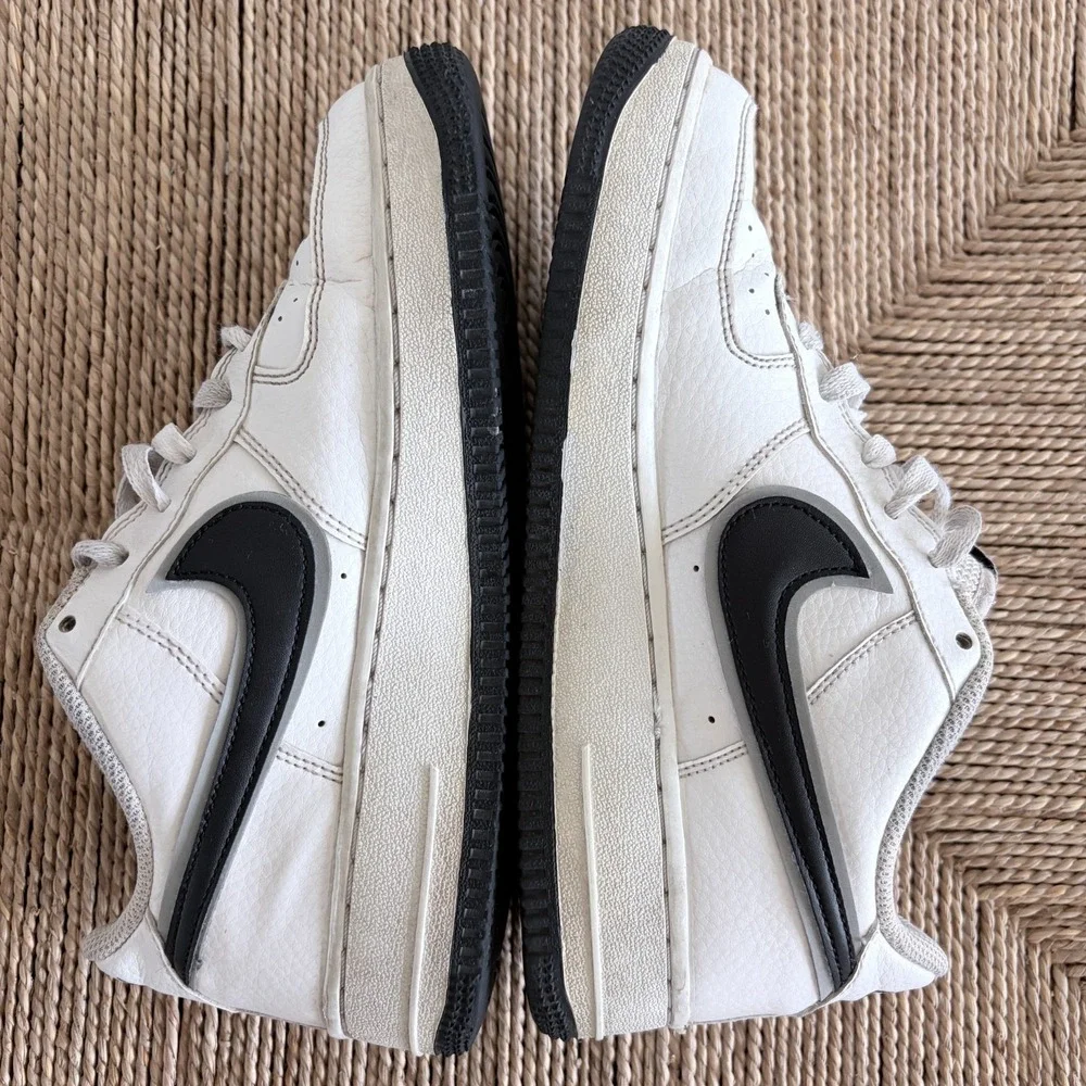 Nike Air Force 1 Low GS White Black FV5948-101 Youth Size 6Y Classic Sneakers